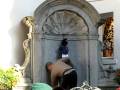 videos de Manneken Pis dressed