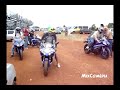 Chico se Cae Desde el Techo de un Auto