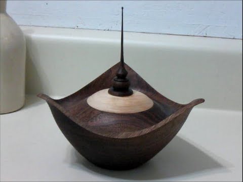 #09 Woodturning a Tri-Cornered Box Part 1 of 2