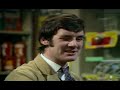 Monty Python - Dead Parrot Sketch Monty Python - Dead Parrot Sketch