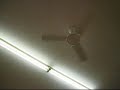Slow motion video showing how fluoro lights flicker Slow motion video showing how fluoro lights flicker