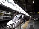 Los Shinkansen en la estación de Shin-Osaka Los Shinkansen en la estación de Shin-Osaka