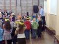 podium 20-11-2008 groep 4a van de wegwijzer met de leeuwen koning