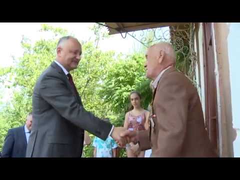 Șeful statului a înmînat Ordinul Republicii unui veteran din orașul Otaci