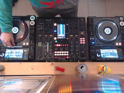 how to dj with cd players