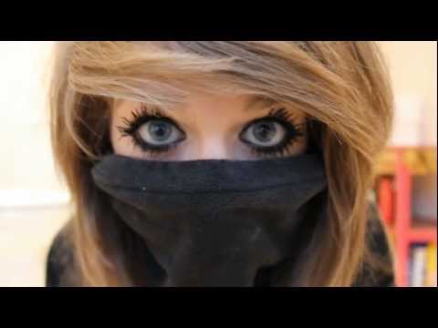 how to define eyelashes