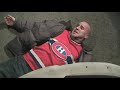 apr�s la victoire de mon �quipe, je sors faire une marche, mais le destin est un peu cruel.

chansons et interpr�tes:

01- saoul comme une botte: plume latraverse
02- coupable: eric lapointe
03- ayoye: offenbach
04- tassez vous de d'la: les colocs
05- juste pour voir le monde: la chicane
06- enfant de chienne: wd-40
07- y a pas grand chose dans l'ciel a soir: paul pich�
08- dieu: boom desjardins
09- chez dieu: plume latraverse
10- bout d'bon dieu: tex lecor
11- mon fils: claude l�veill�e
12- la force de comprendre: dubmatique
13- l'amour est sans piti�: jean leloup
14- chu tu seul � soir: vilain pingouin
15- mexico: kain
16- seigneur: kevin parent
17- le r�pondeur: les colocs
20- plus rien: les cowboys fringants
18- c'est encore dieu: fran�ois perusse
19- en attendant de partir: noir silence
21- am�ne-toi chez nous: wilfred le bouthillier
22- si fragile: luc de larochelli�re