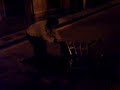 PEAZO DE FABA GRACIAS AL EMPUJON DE JANDRO QUE SUELTA EL CARRITO CUANDO SE DIRIGE AL BORDILLO!