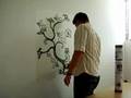 ARTE PAREDE - COLANDO ARTE EM CASA - Fixando o adesivo