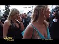 dans les coulisses du festival de cannes 2005.
tem productions a suivi plusieurs acteurs c�l�bres ou anonymes et propose une vision in�dite et d�cal�e du 58�me festival international du film.