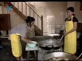 videos de 1st makanan khas kota Malang, keripik tempe aneka rasa bu noer