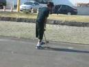 Cadu Tentando Manobra de Skate 3