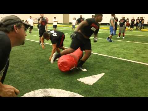 2013 Nike Football Training Camp - Linemen 1 on 1's