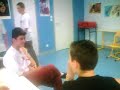 ba voil� mon pot3 jesse et mwa o college just avant les vac's en plein cours de musike lol tro d�lir...