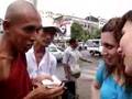 videos de Yangon, Myanmar. Monje budista