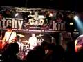 Giganten im Wohnzimmer - 3 feet smaller - Strike Back