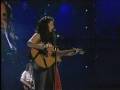 videos de Katie Melua ft. Queen + Paul Rodgers - Too much love will kill you (46664 fancourt - March 19th 2005).asf