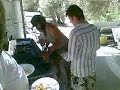 På stranden Sopela. Serveringen