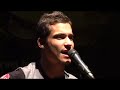 o grupo interpreta mais uma de suas divers�es para o hit de zeca baleiro.