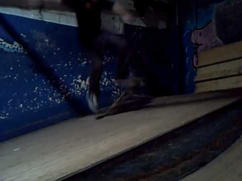 BMX BIKES TRICKS STUNTS CRASHES