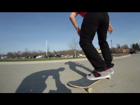 skating - Subscribe for more videos! Get ReVenge Gear at http://www.revengeskateboards.com Here's a vid covering a day skating with the ReVenge crew and myself. Fun ti...