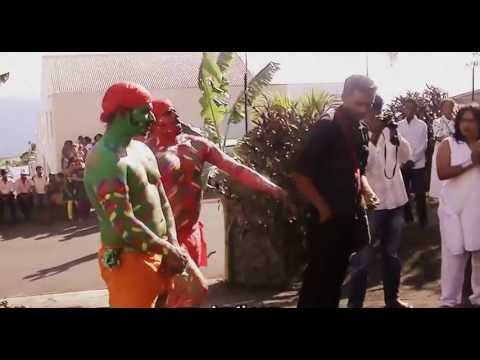 Jako - Instant inédit de la représentation de 2 Jako Malbar à Piton Saint-Leu, le 12 Mai 2013 http://www.samskreti.com Karrupu Swamy page facebook.
