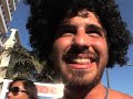 Enquanto os desfiles das escolas de samba, com presença de estrelas nacionais e internacionais, não começa, o carnaval carioca desfila nas ruas. São mais de trezentos blocos por todos os cantos da cidade.