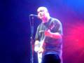 videos de Arron Lewis performs 'Turn the Page' Acoustic