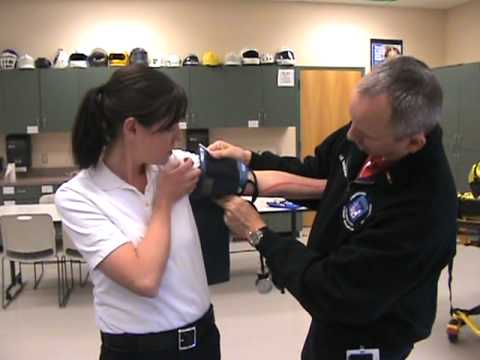 how to apply bp cuff