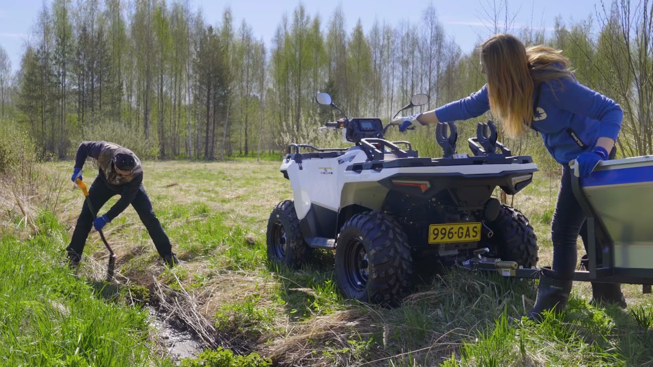 Polaris Sportsman 570 + peräkärry