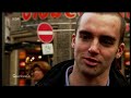-Fünf Fragen zu fünf Situationen mit erster Hilfe: -- Was tun bei einer Verbrennung? -- Wie hilft man bei einem Schwächeanfall? -- Wie stoppt man eine starke Blutung? -- Wie behandelt man einen Knochenbruch? -- Sollte man einem verunglückten Motorradfahrer den Helm abnehmen? -Vergiftungen -Verkehrsunfälle
