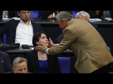 Dritter Wahlgang: AfD-Abgeordnete Harder-Kühnel bei ...
