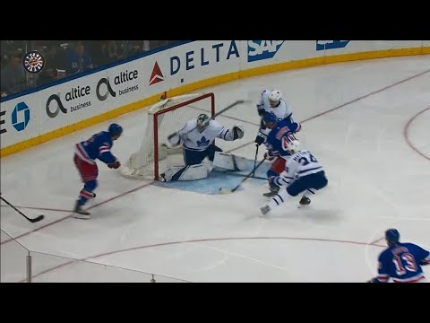 Video: Rangers' Vesey scores after miscue by Maple Leafs