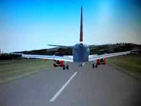 Easyjet A319 landing at Shoreham, ...