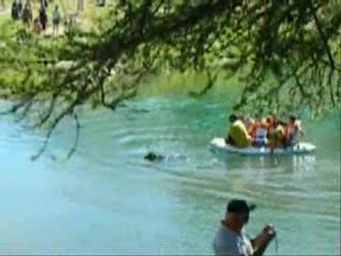Fata e il gommone - Fata and the dinghy