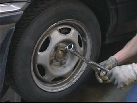How to replace rear brake: How to remove a car wheel
