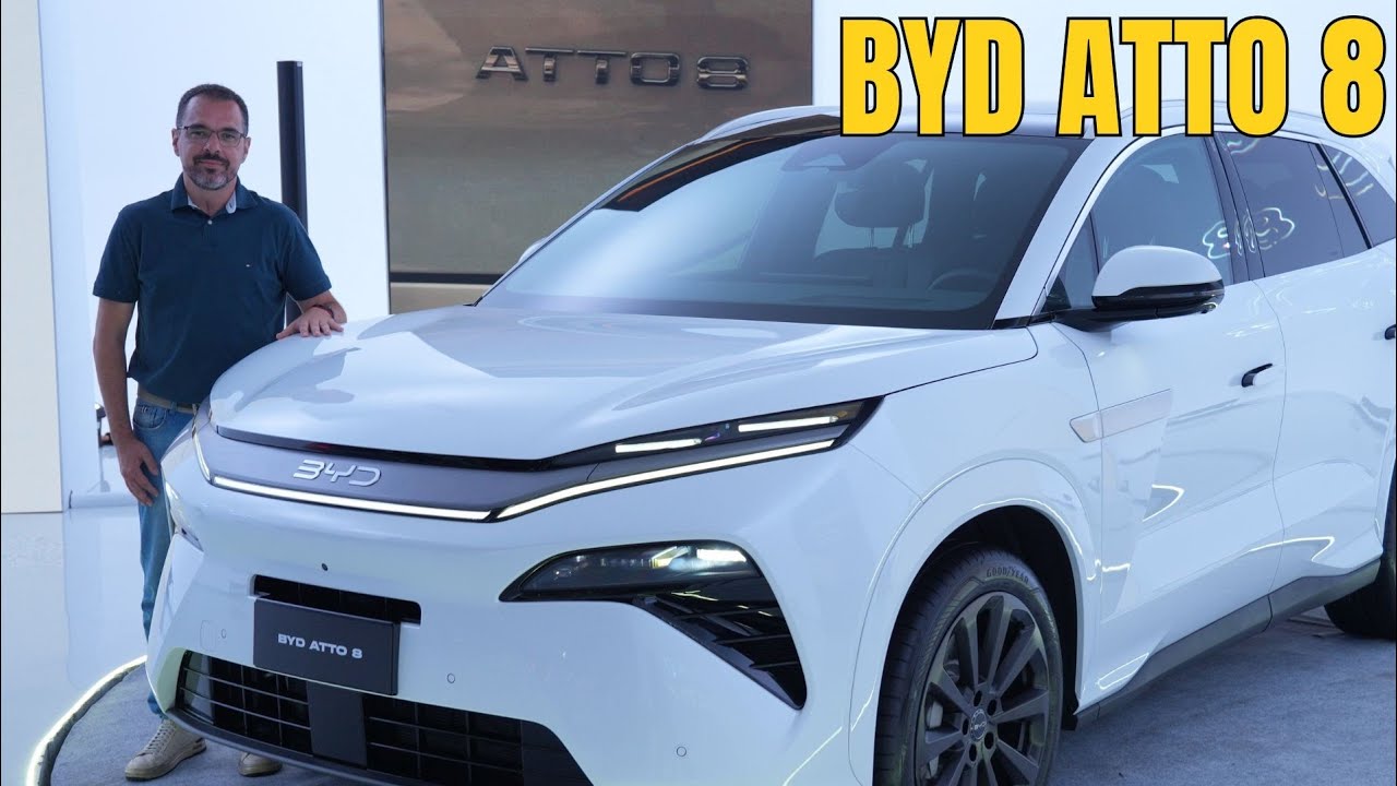 BYD Atto 8 - Híbrido plug-in luxuoso com 488 cv