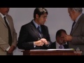 Prefeito repassa metrô para o governo do estado