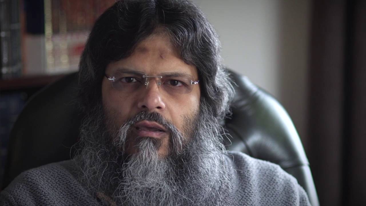 British Ex-Jihadi in emotional appeal not to join ISIS