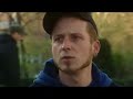 ard-sendung vom 16.07.08,  22:45 uhr

allein auf der b�hne, ein mann und seine gitarre - so kennt man reinhard mey, liedermacher, troubadour. mey f�hrt im film an orte, die meilensteine in seinem leben und seiner laufbahn waren: der pariser chansontempel 'bobino', aber auch die schule, wo er als teenager in der turnhalle auftrat. oder auf burg waldeck, wo er zur zeit der 68er studentenunruhen beim chansonfestival sang. in gespr�chen mit seinen kindern, kollegen und freunden, dem franz�sischen autor, s�nger und komponisten georges moustaki, aber auch mit g�tz alsmann, klaus hoffmann, anna loos, jan josef liefers und claudia roth entstand ein facettenreiches bild des s�ngers, komponisten und poeten reinhard mey
