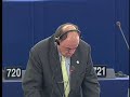 Antonio Masip en el Parlamento europeo- Banderas letonas Antonio Masip en el Parlamento europeo- Banderas letonas
