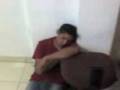 videos de Grillo en la cabeza de mano