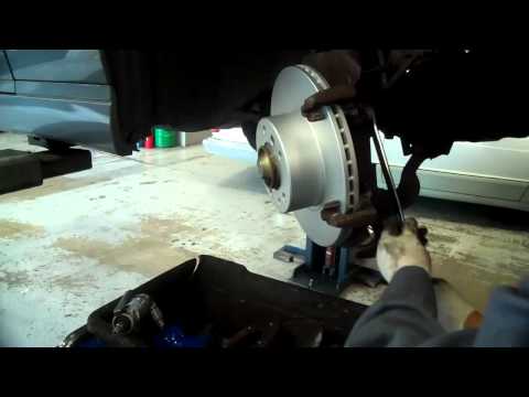 How to Replace Brake Pads and Rotors on the 1992-1995 BMW E34 525i