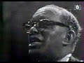 this is a part of a show recorded by the bbc in the 60' featuring willie smith and two musicians.
willie the lion smith is one of the three giants of harlem stride piano with james p. johnson and fats waller, beginning his career in the 20'.

i don't know about copyright, i put it here only for musical tribute to this great man. if it's not allowed just send me a mail and i will remove these movies...


c'est une partie d'un enregistrement fait par la bbc dans les 60' et diffus� par m6 dans les ann�es 80, du pianiste wille the lion smith, l'un des 3 g�ants du stride piano de harlem des ann�es 20-30.

je ne connais pas les droits de diffusion de ces vid�os, et peut les retirer sur simple demande si cela pose probl�me.