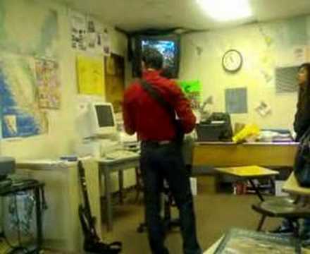 Sr. Tunzi Rocking in Guitar Hero