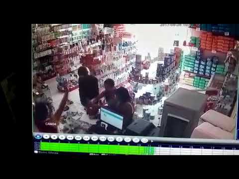 Part. 1 - Câmeras de segurança flagram ação de criminosos em farmácia, em Mineiros (GO)