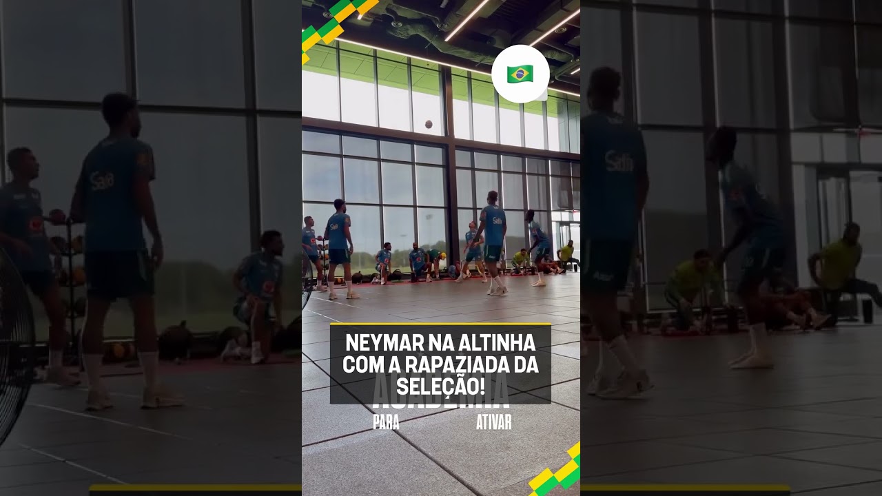 A VOLTA TÁ PRÓXIMA? 👀 O Neymar participou da altinha na parte interna do treino da Seleção #shorts