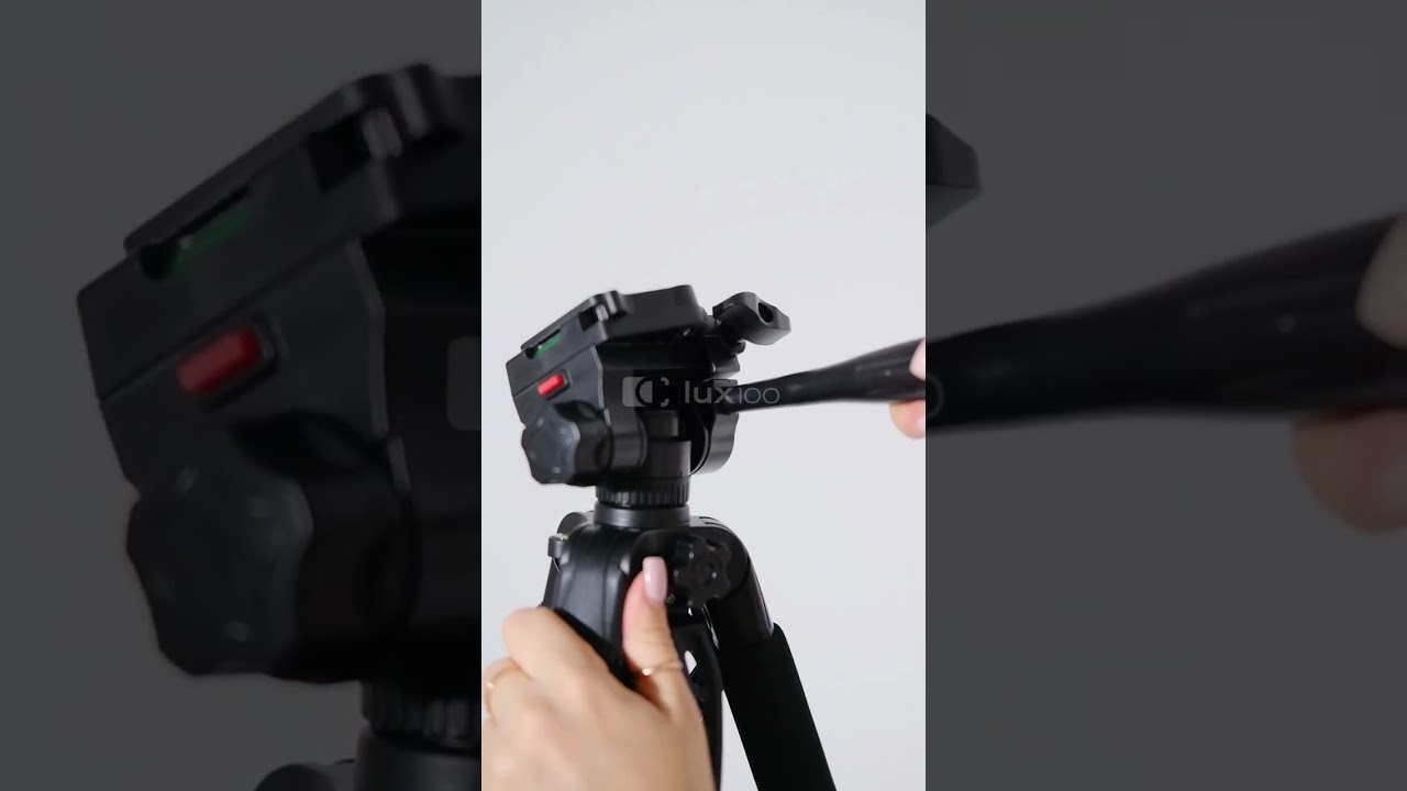 Професійний штатив висотою 170 см для телефону та фотоапарату з тримачем в комплекті Професійний штатив висотою 170 см для телефону та фотоапарату з тримачем в комплекті
