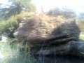 yo saltando lago