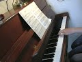 pianoles mei 2008. geen 'concert' deze keer, maar een vierhandig pianostuk 'in aanbouw' tijdens de les van thijs, opgenomen voor de leerling die de andere partij gaat studeren.